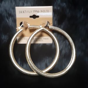 14kt gold large hooped earrings 1 1/2 inches wide